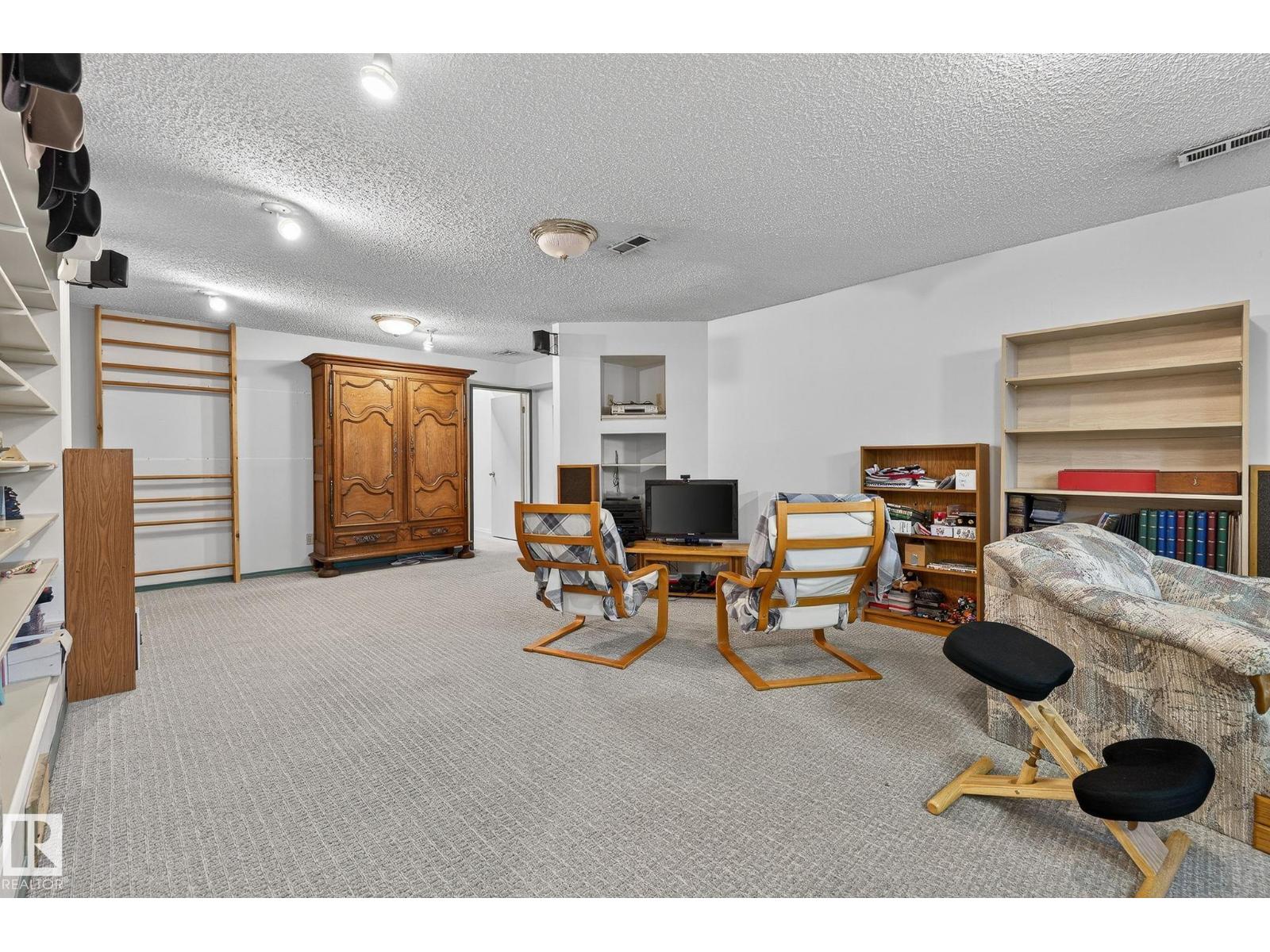 Photo 29 of 9319 74 St Nw, Edmonton AB