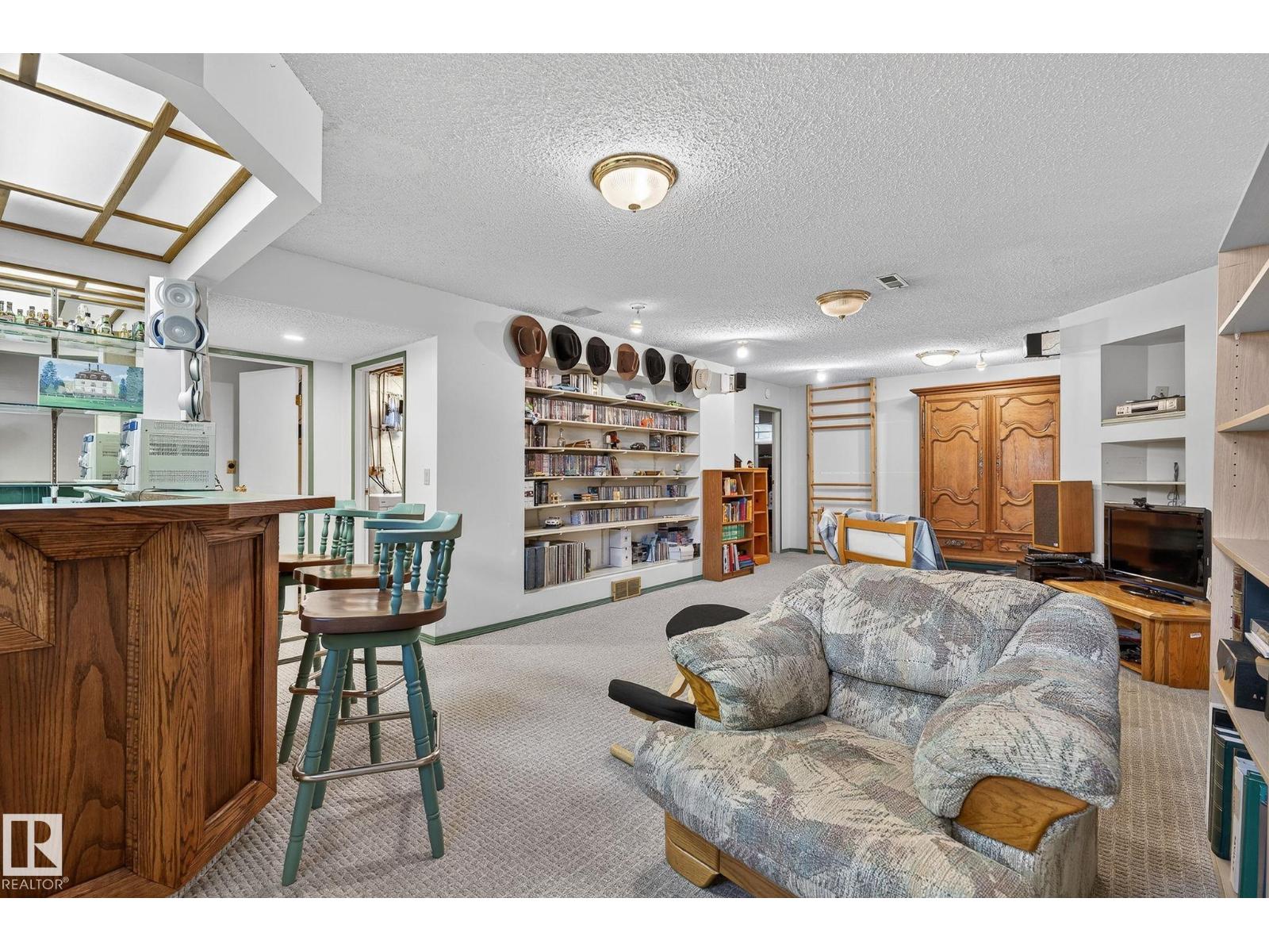 Photo 30 of 9319 74 St Nw, Edmonton AB