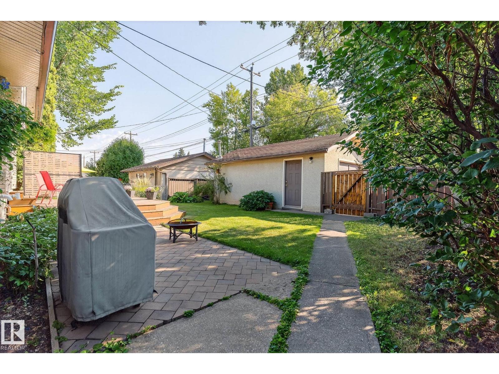 Photo 34 of 9319 74 St Nw, Edmonton AB