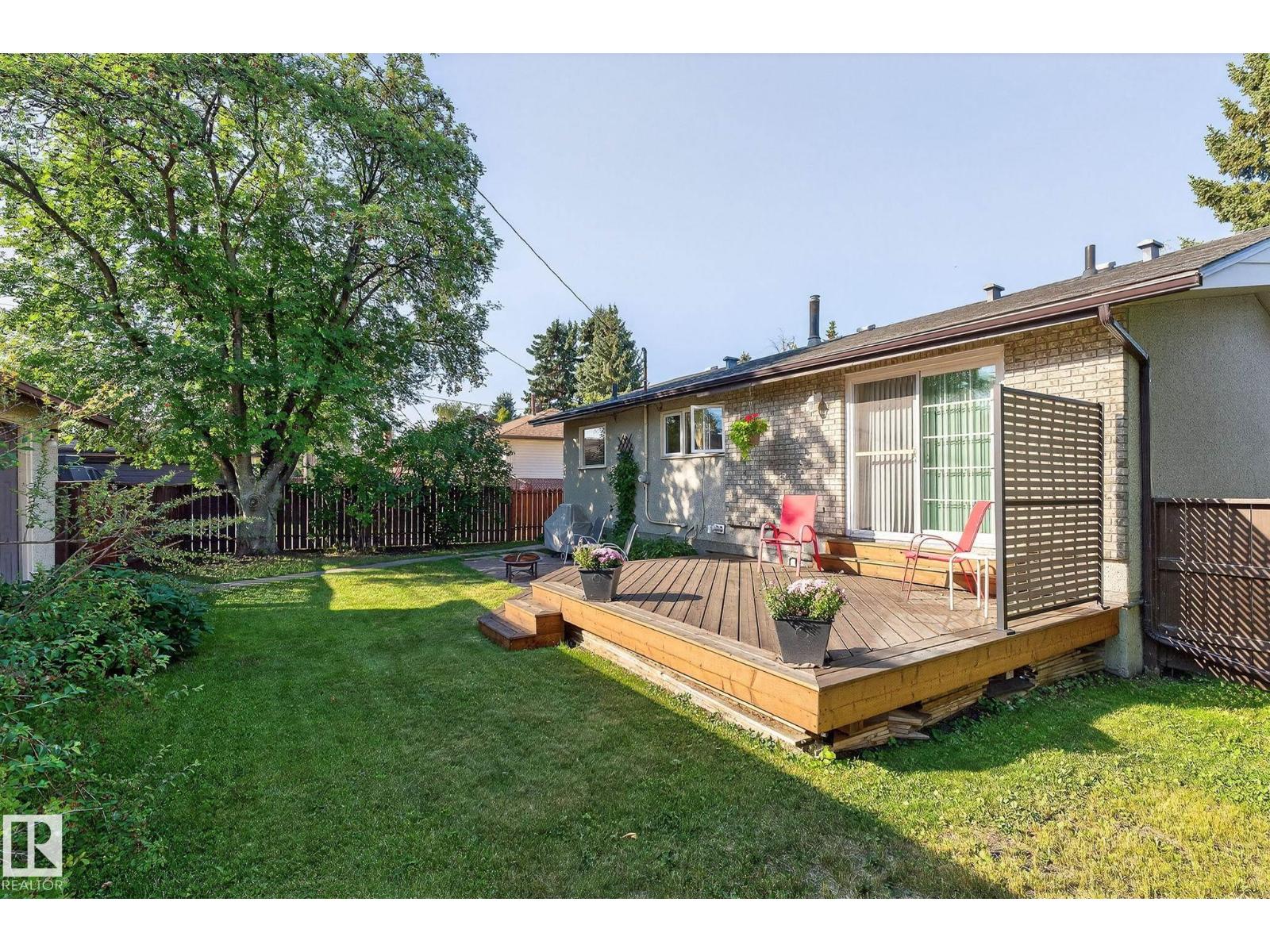 Photo 37 of 9319 74 St Nw, Edmonton AB