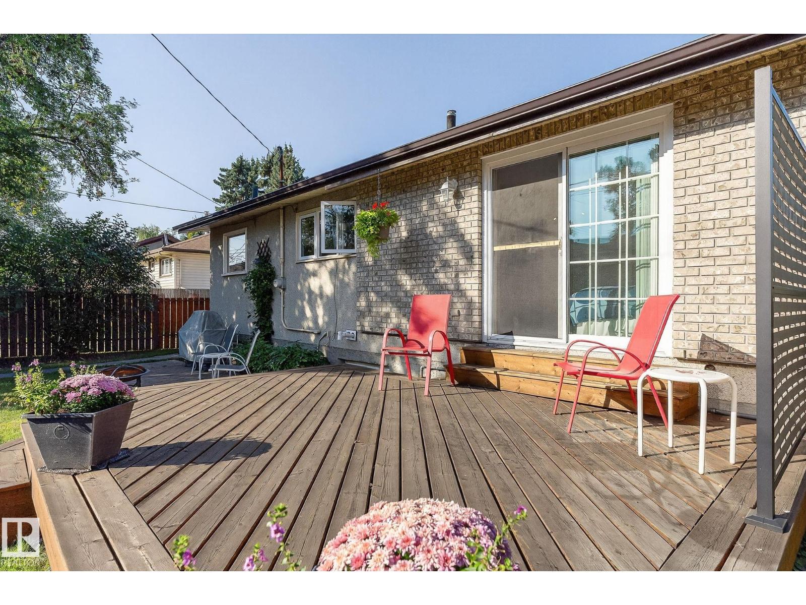 Photo 39 of 9319 74 St Nw, Edmonton AB
