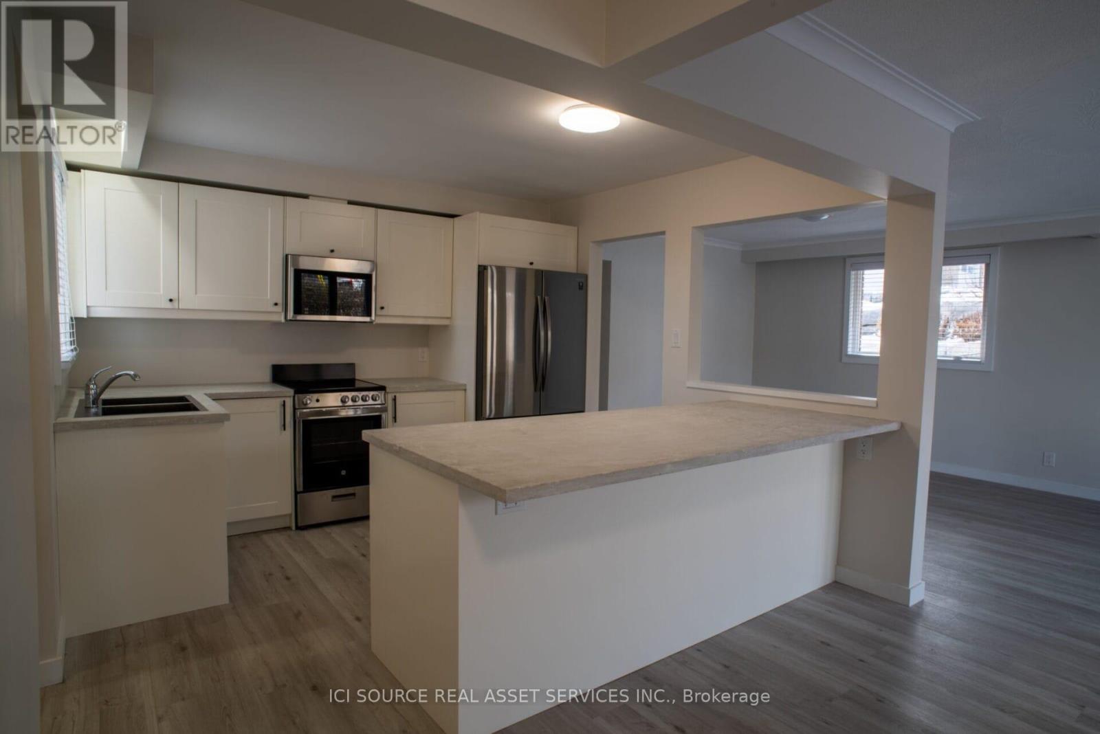Photo 1 of A 200 John Street W, Bradford West Gwillimbury ON