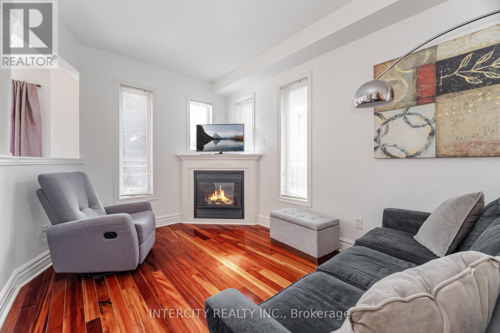 Photo 11 of 167 Terra Road, Vaughan ON