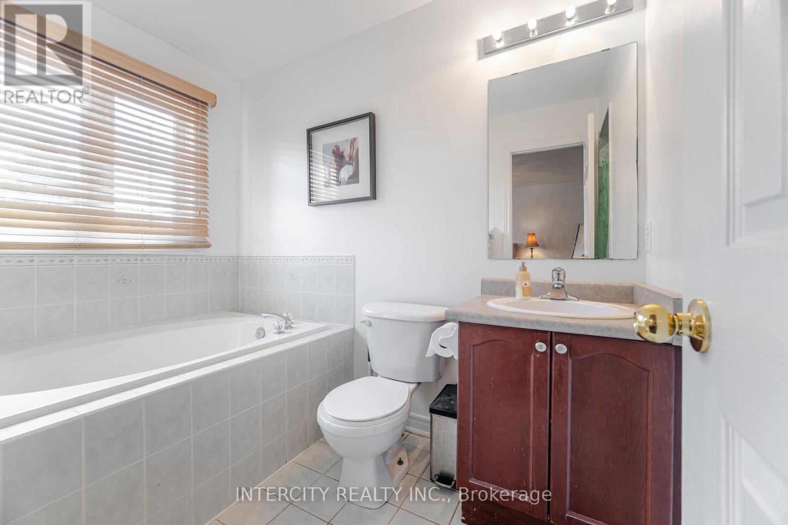Photo 28 of 167 Terra Road, Vaughan ON