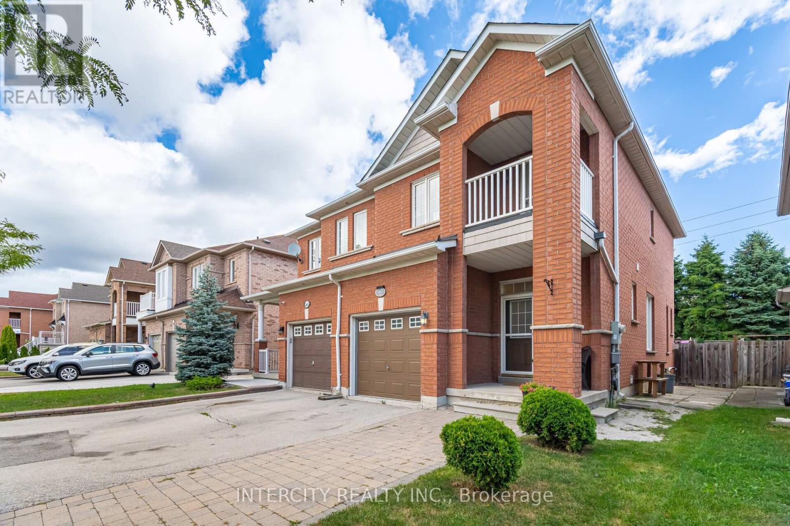 Photo 3 of 167 Terra Road, Vaughan ON