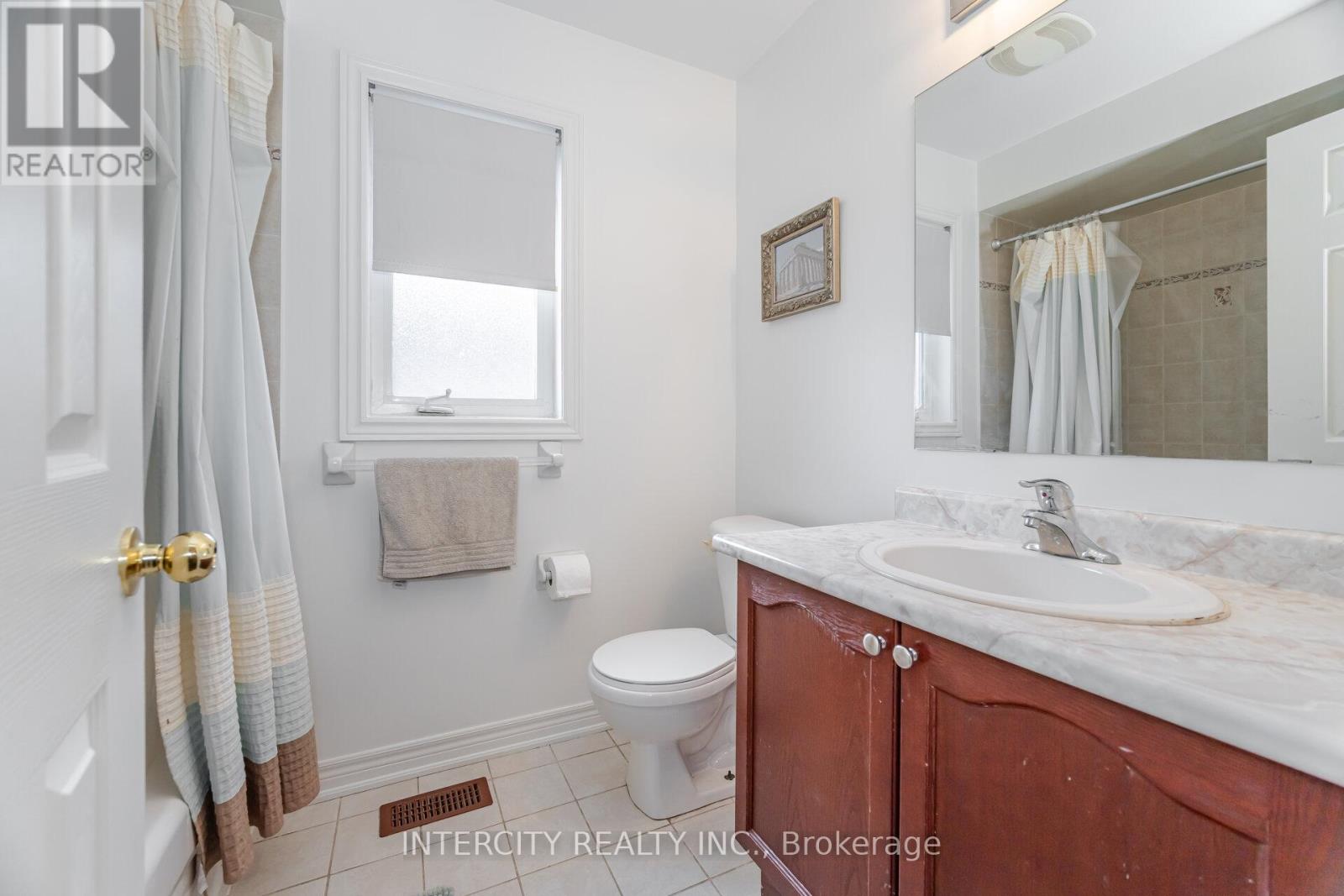 Photo 36 of 167 Terra Road, Vaughan ON