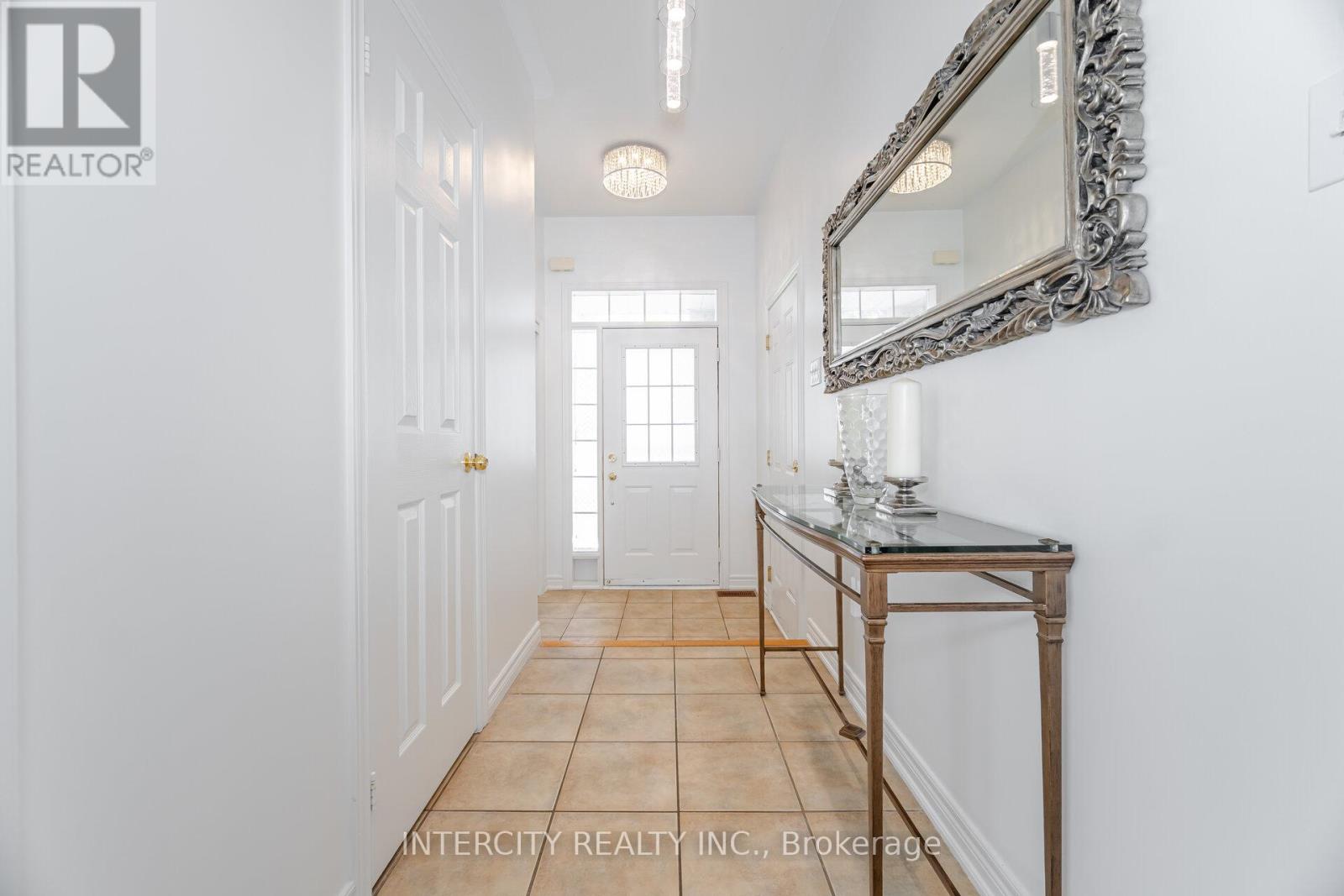 Photo 5 of 167 Terra Road, Vaughan ON