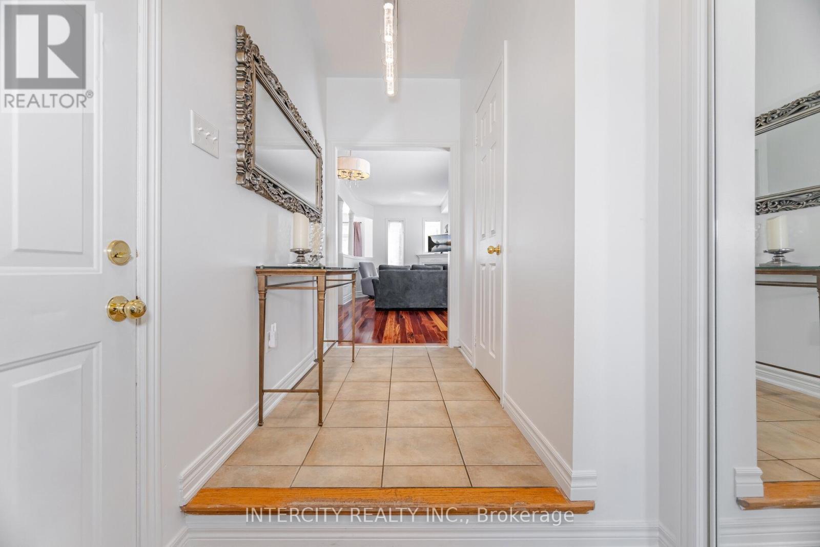 Photo 6 of 167 Terra Road, Vaughan ON