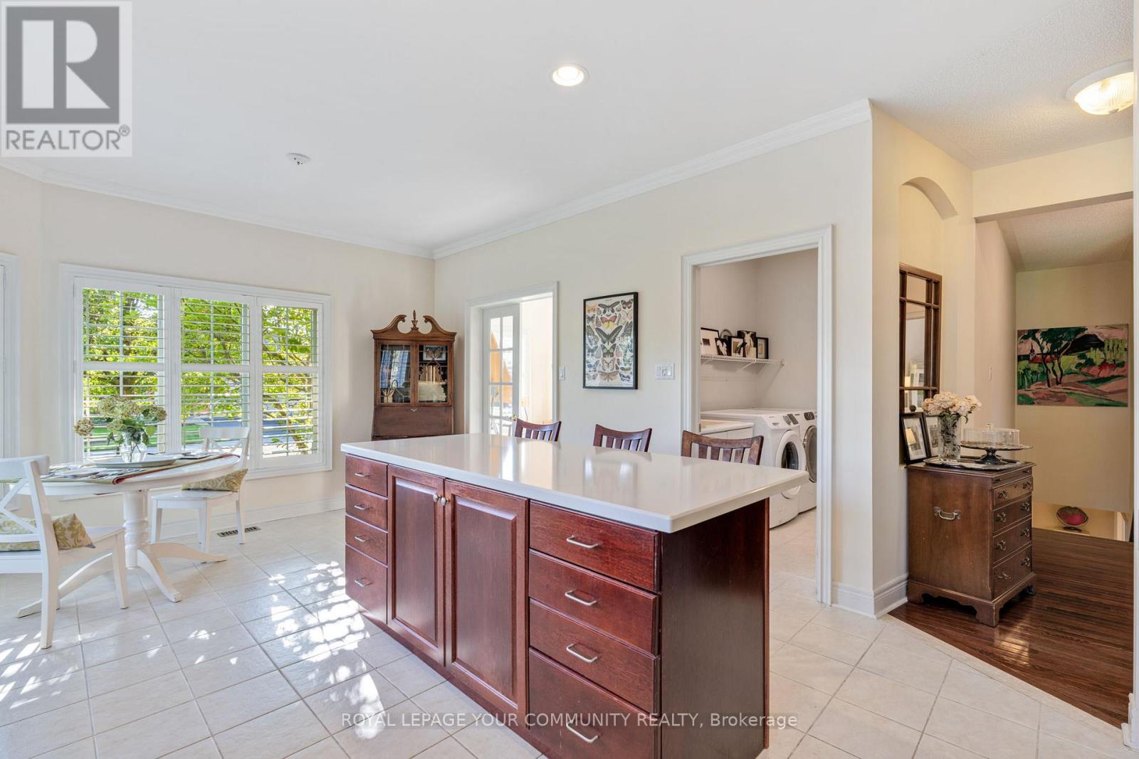 Photo 18 of 27 Faldos Flight, Whitchurchstouffville ON