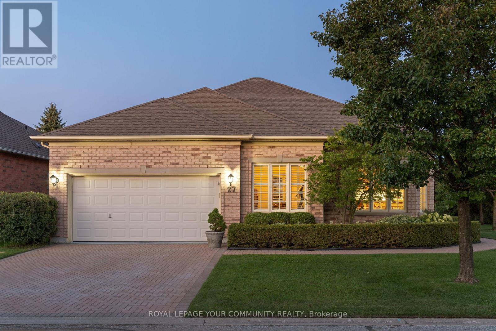 Photo 6 of 27 Faldos Flight, Whitchurchstouffville ON