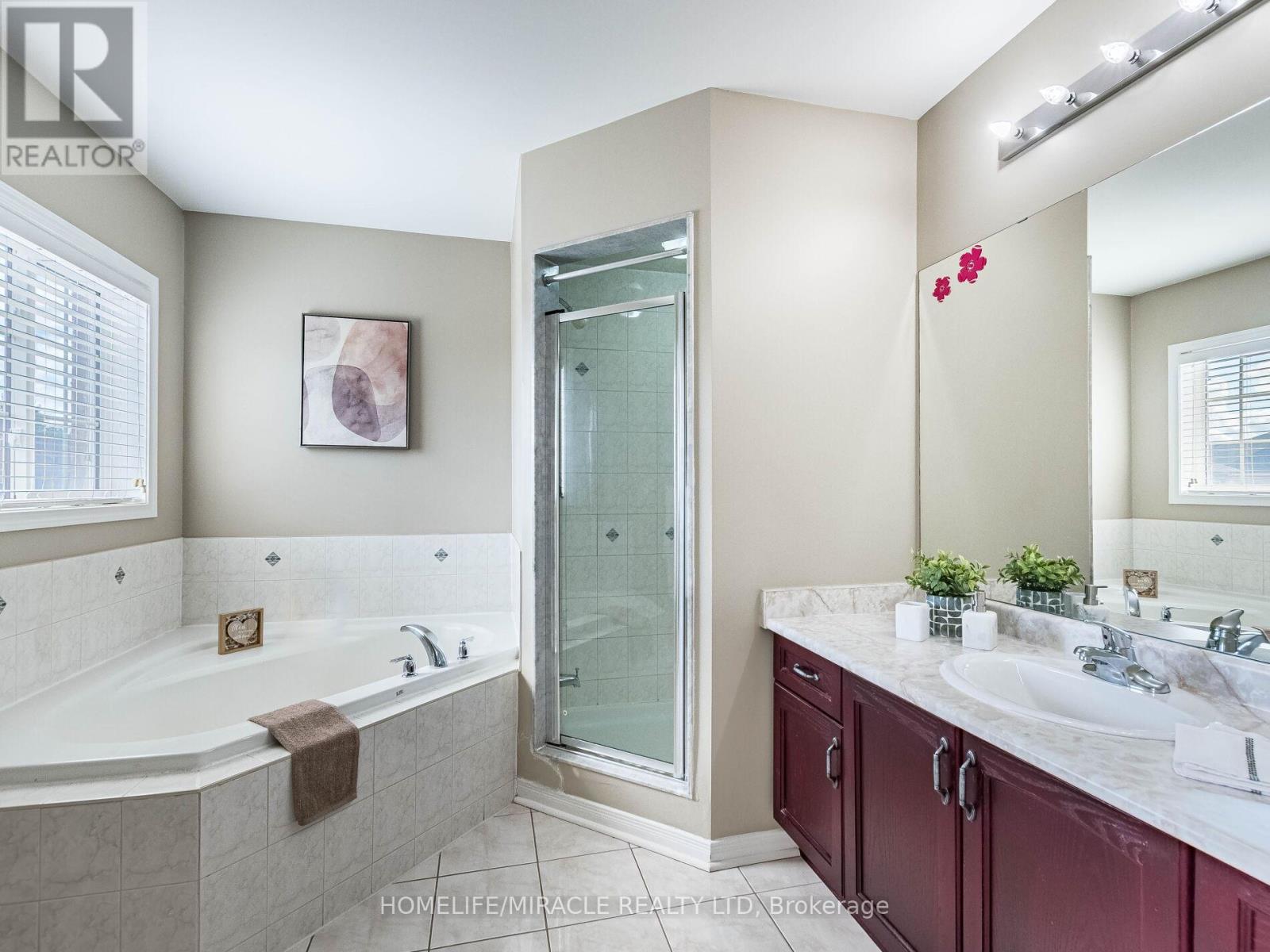 Photo 38 of 1 Kettlewell Crescent, Brampton ON