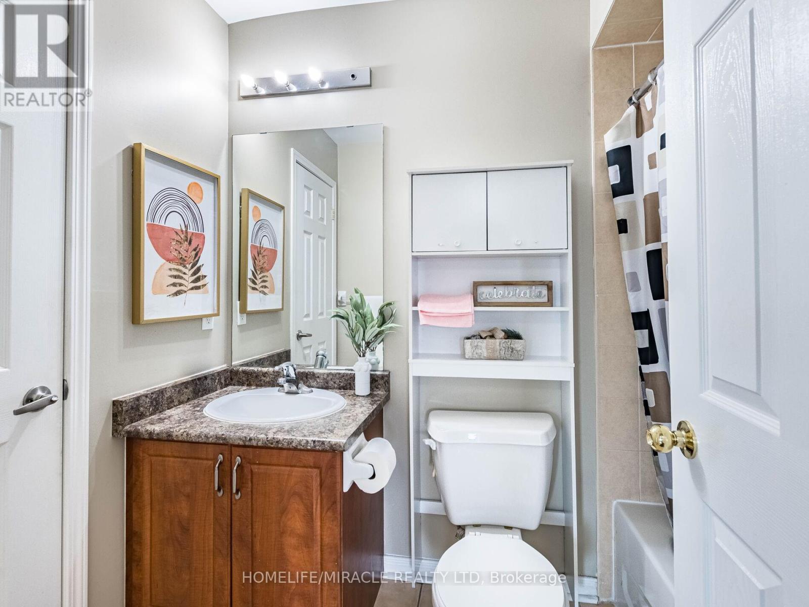 Photo 43 of 1 Kettlewell Crescent, Brampton ON