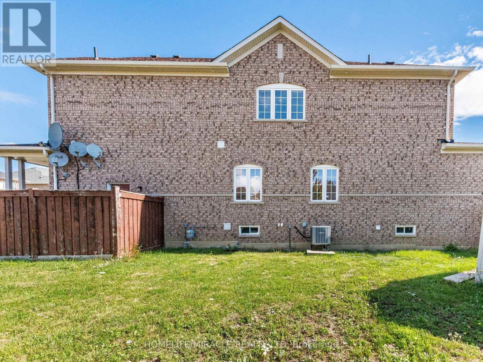 Photo 46 of 1 Kettlewell Crescent, Brampton ON