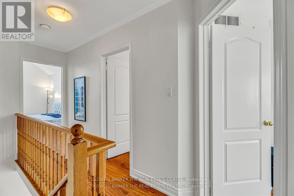 Photo 12 of Upper 6986 Haines Artist Way, Mississauga ON