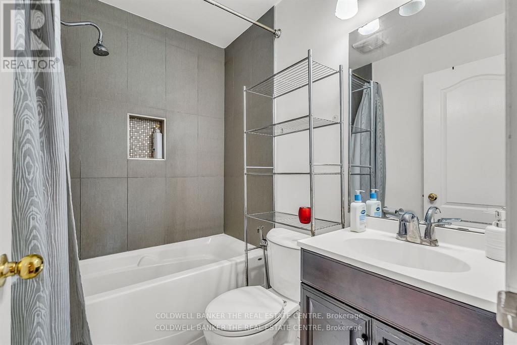 Photo 18 of Upper 6986 Haines Artist Way, Mississauga ON