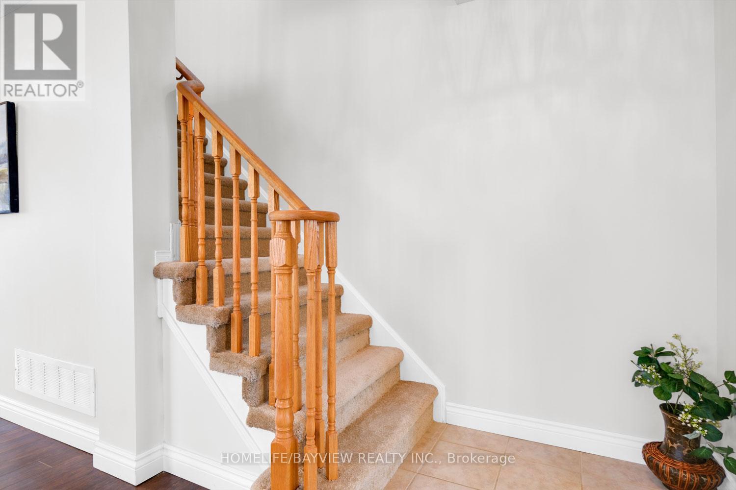 Photo 22 of 231 Sherwood Road, Milton ON