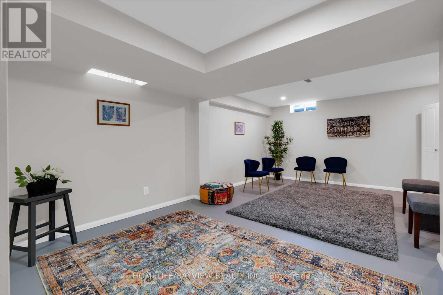 Photo 28 of 231 Sherwood Road, Milton ON