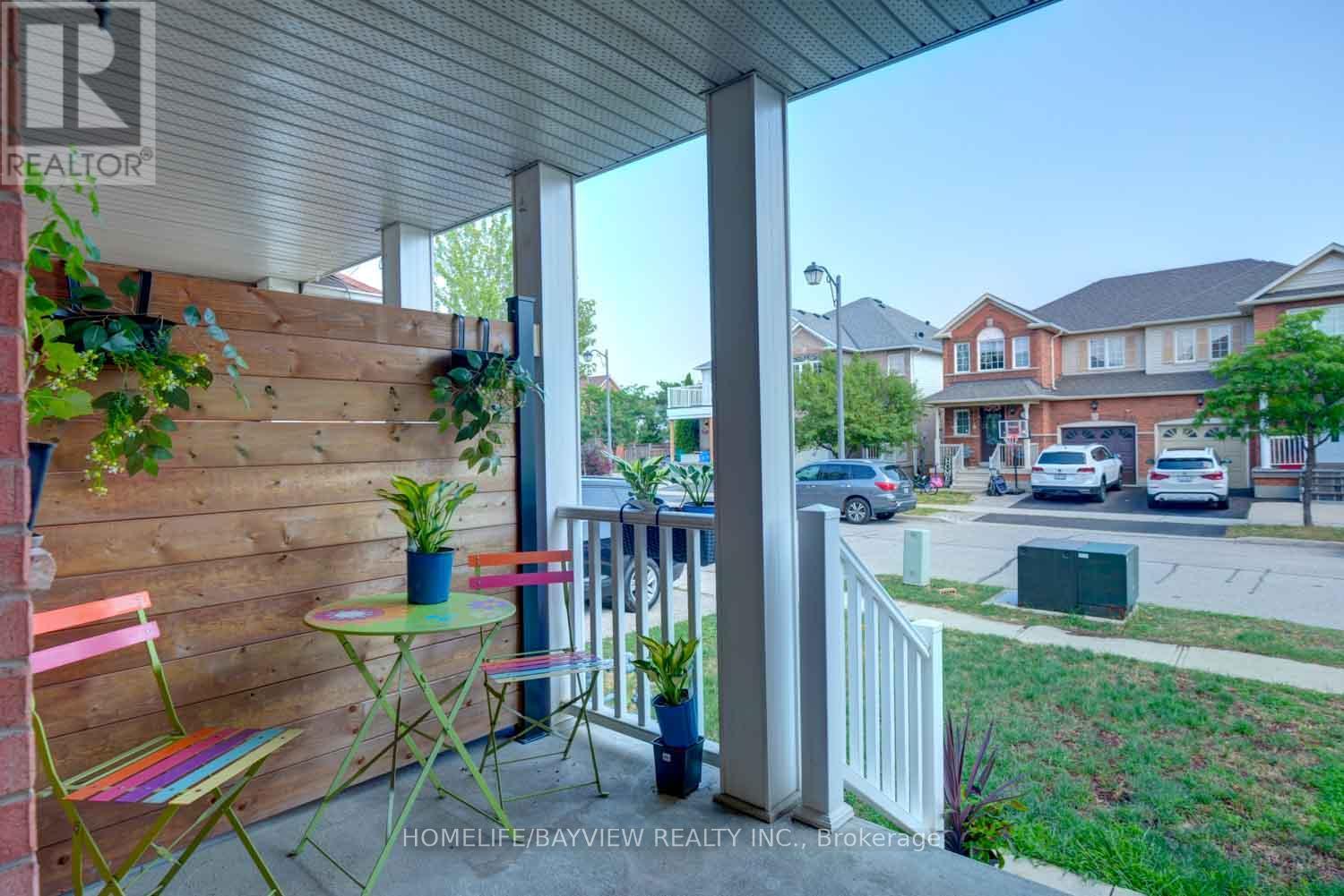 Photo 4 of 231 Sherwood Road, Milton ON