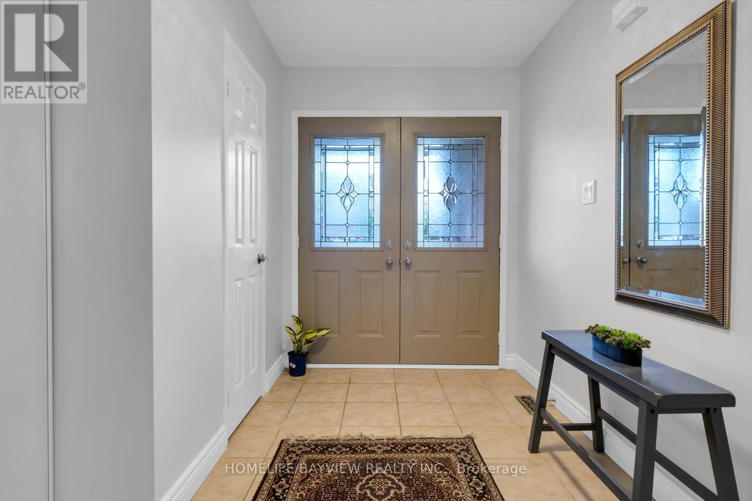 Photo 6 of 231 Sherwood Road, Milton ON