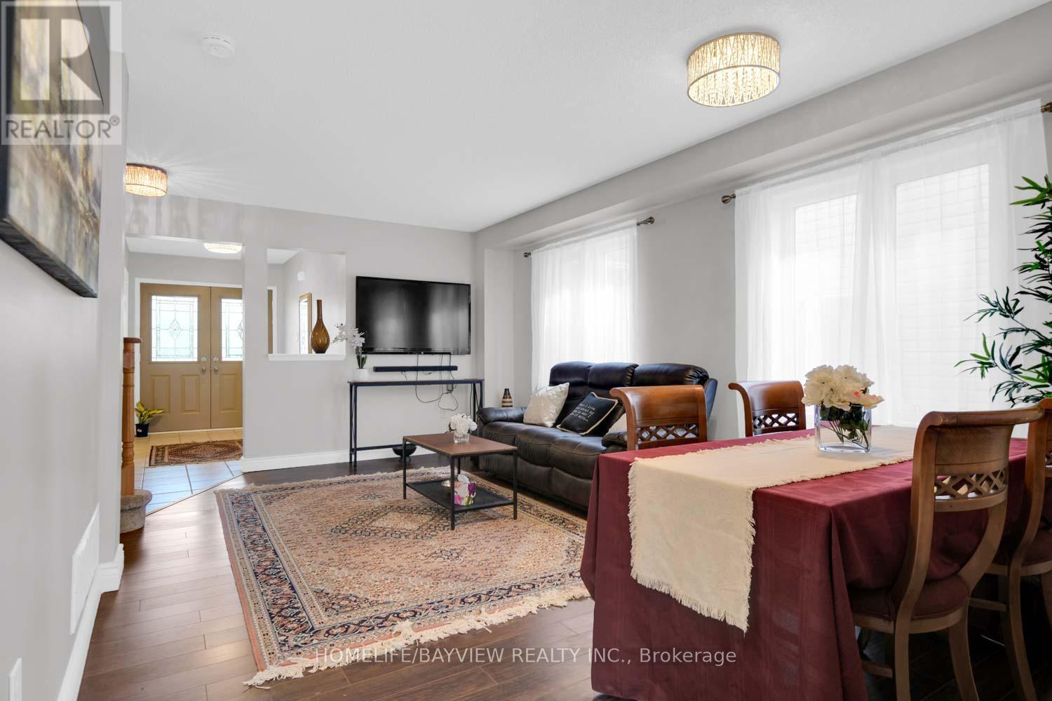 Photo 9 of 231 Sherwood Road, Milton ON