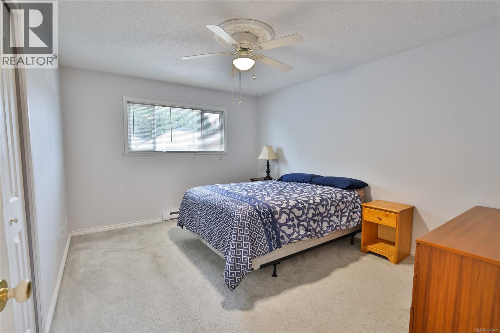 7111 Highland Dr, Port Hardy