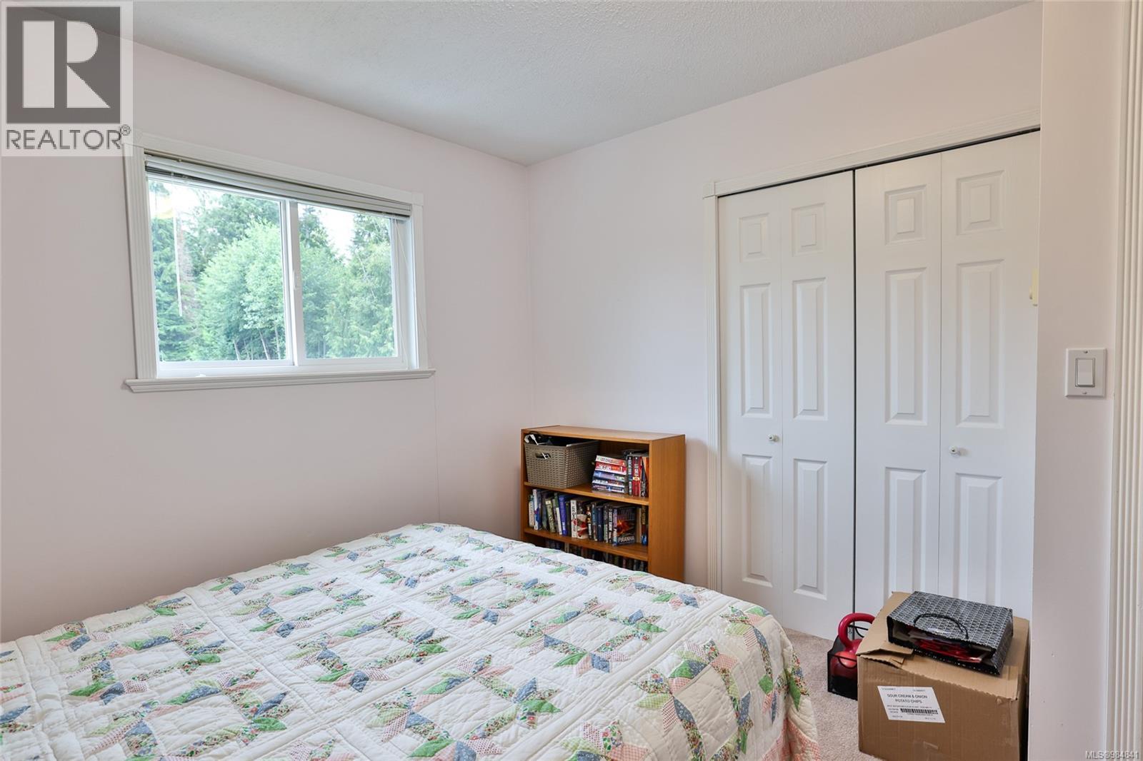 7111 Highland Dr, Port Hardy