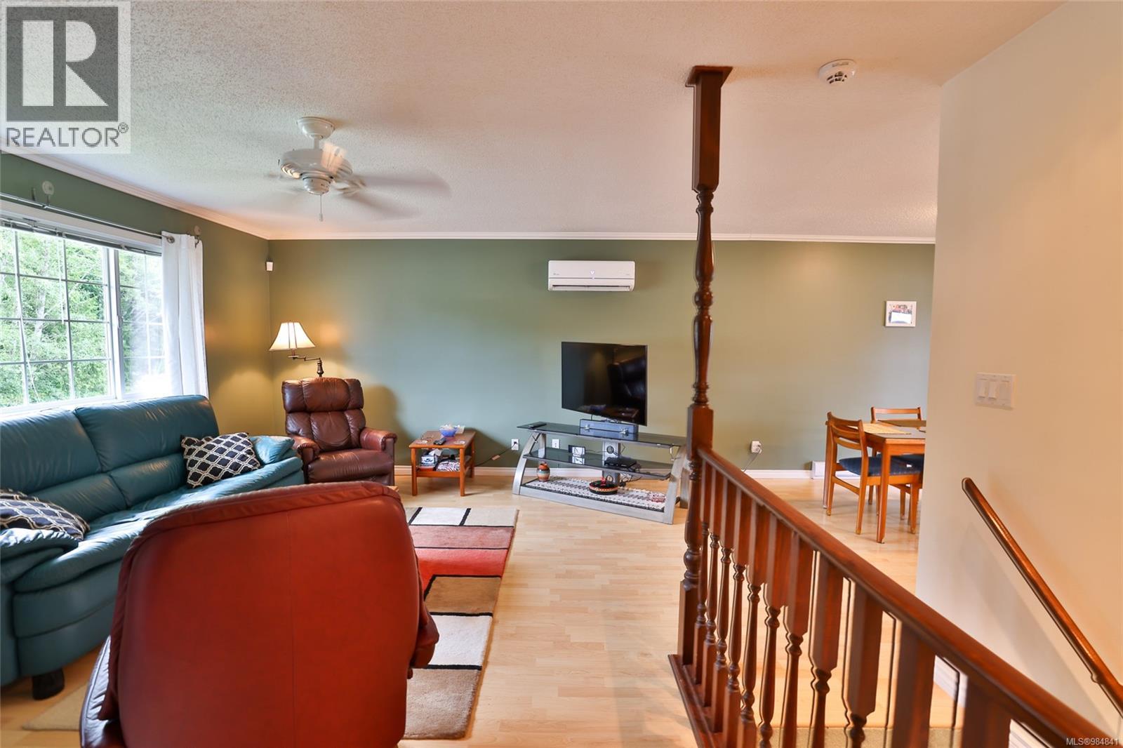 7111 Highland Dr, Port Hardy
