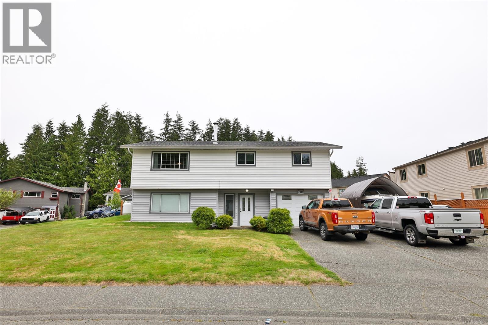 7111 Highland Dr, Port Hardy