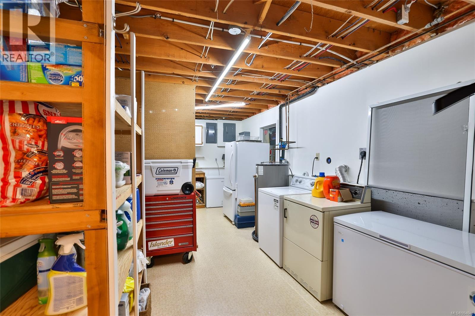 7111 Highland Dr, Port Hardy