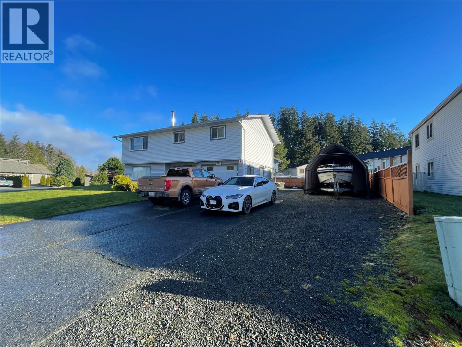 7111 Highland Dr, Port Hardy