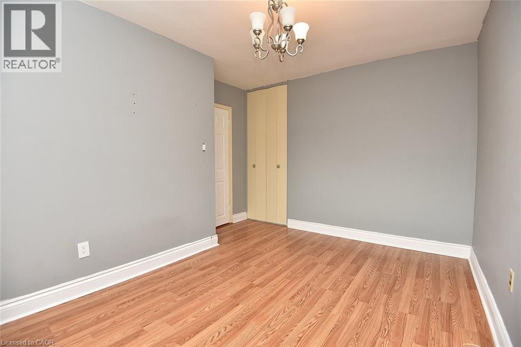 Photo 19 of 161 Kings Forest Drive, Hamilton ON