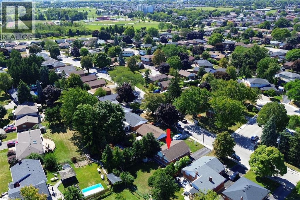Photo 34 of 161 Kings Forest Drive, Hamilton ON