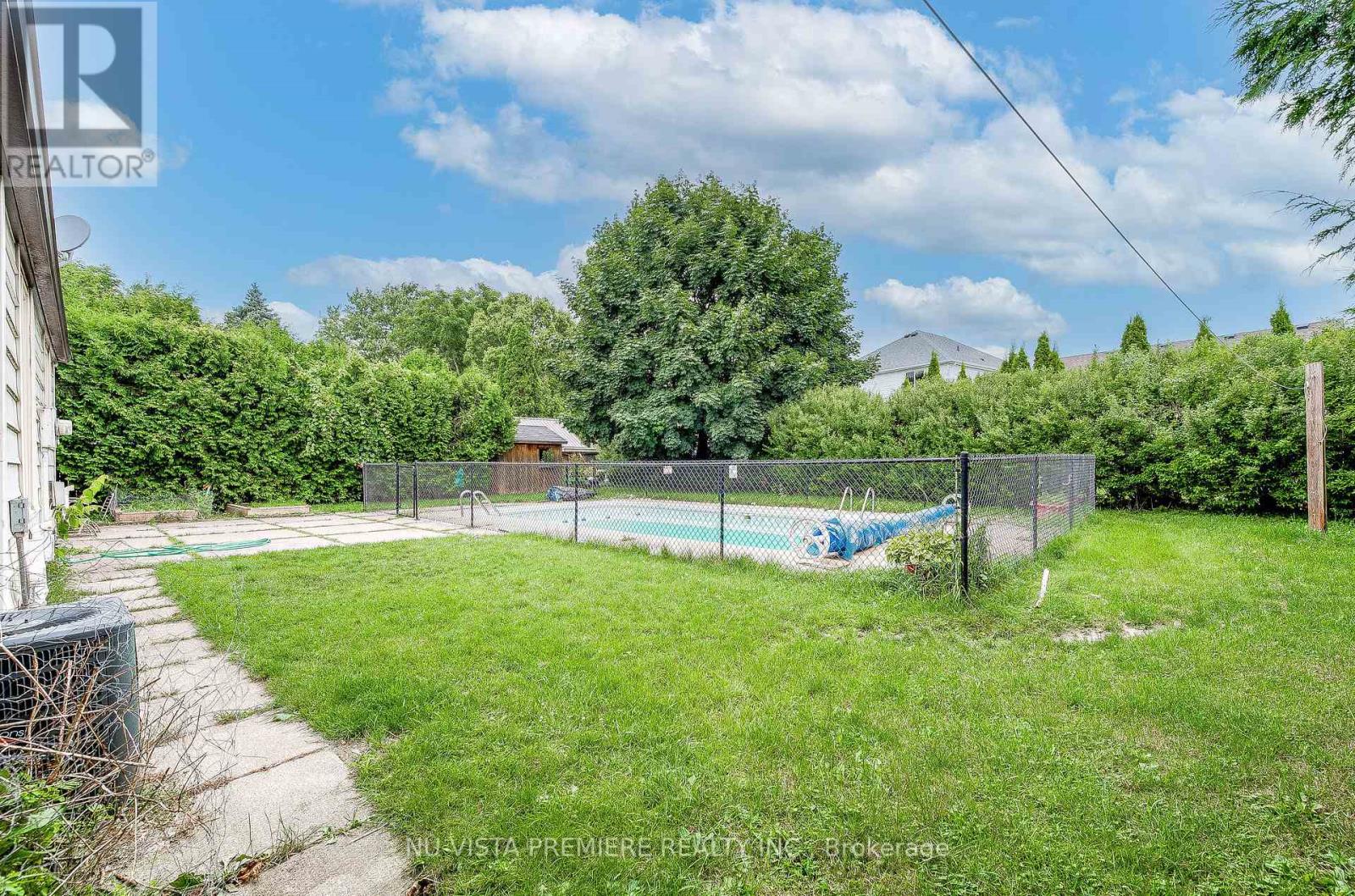 Photo 36 of 57 Mctaggart Crescent, London North ON