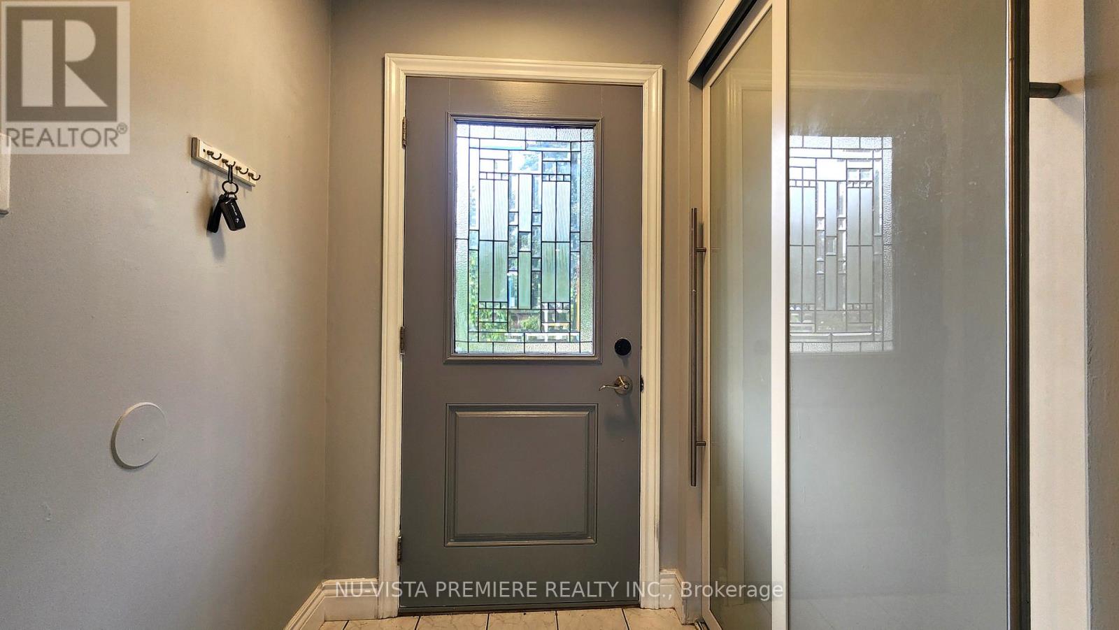 Photo 5 of 57 Mctaggart Crescent, London North ON