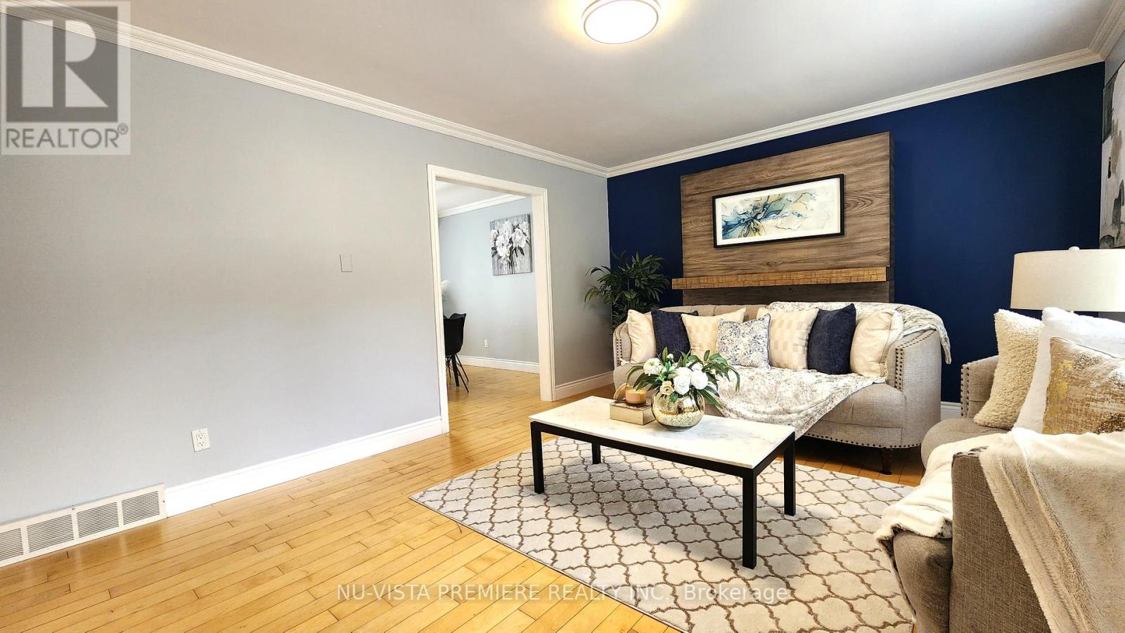 Photo 9 of 57 Mctaggart Crescent, London North ON