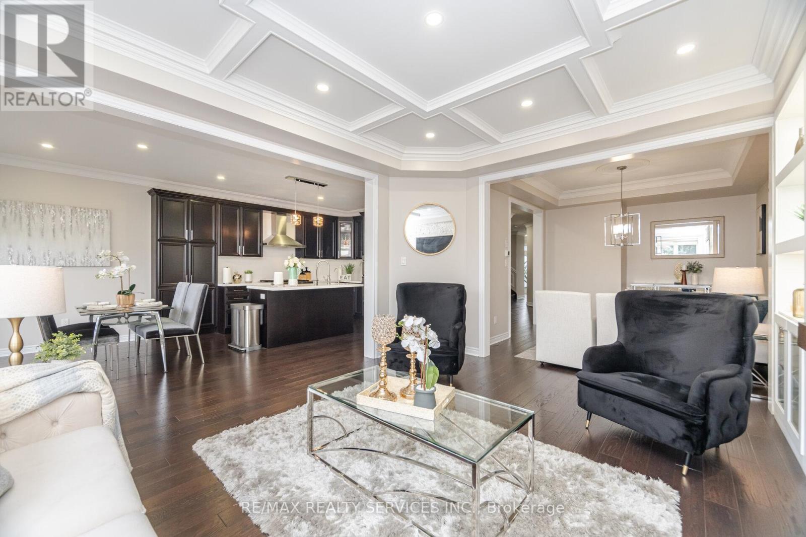 Photo 5 of 30 Oldham Avenue, Brant ON