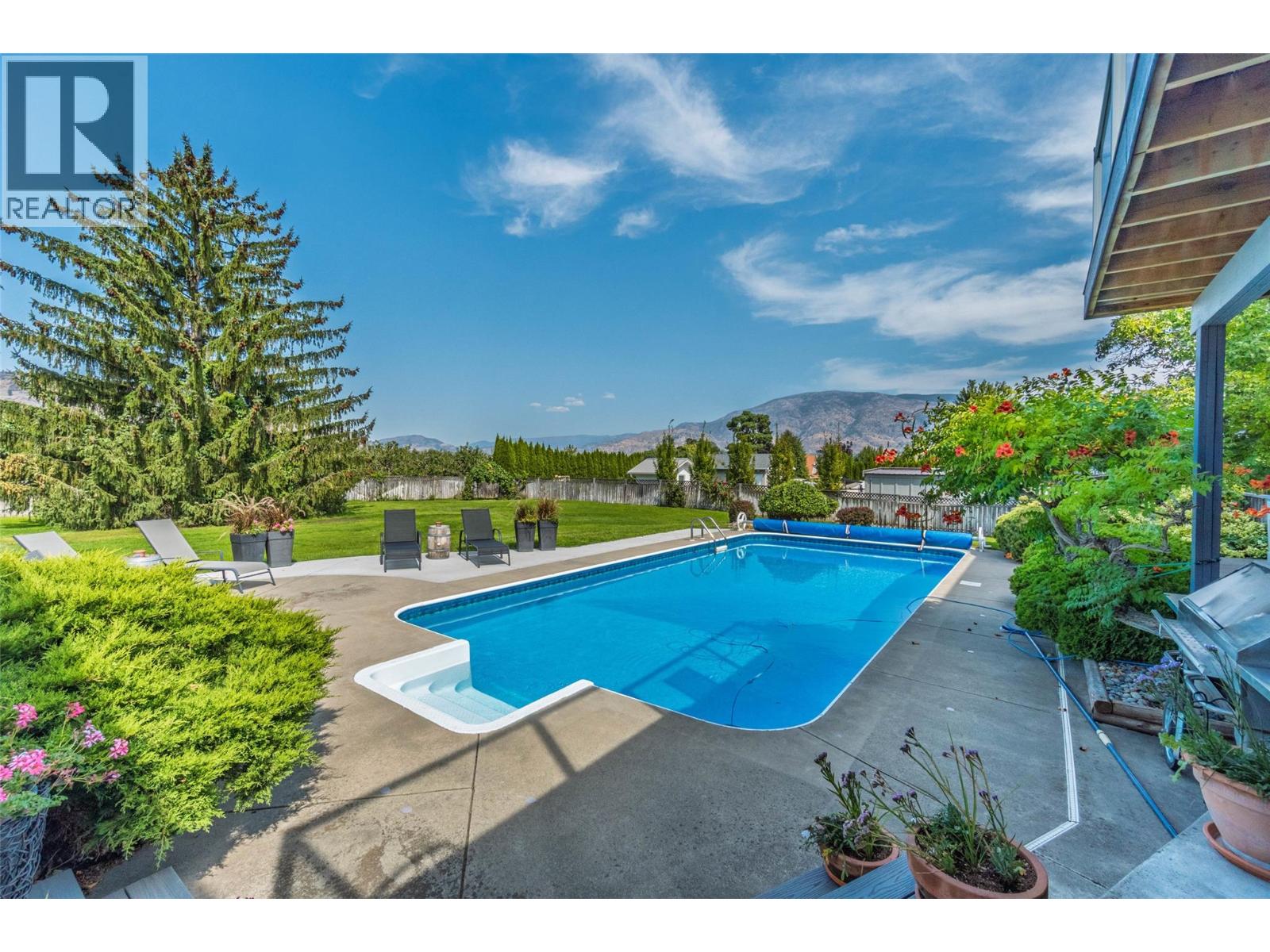  5622 Yarrow Street, Oliver