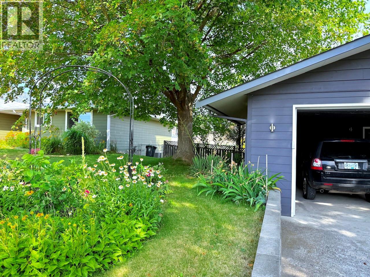  5622 Yarrow Street, Oliver