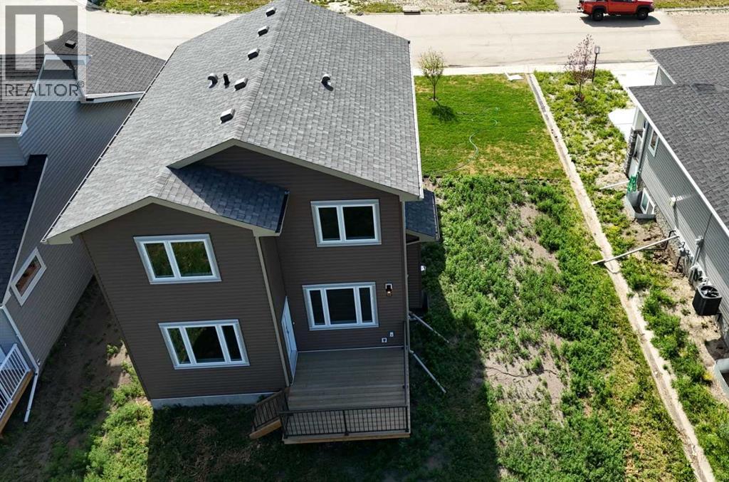 Photo 2 of 30 Clover Crescent, Beiseker AB