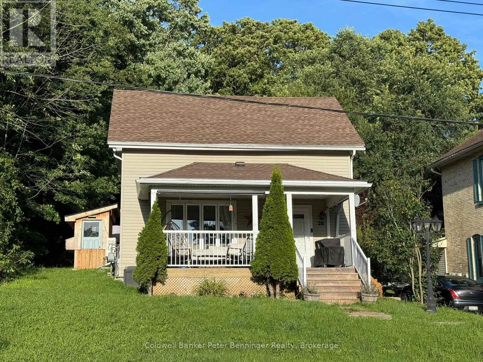Photo 2 of 26 Yonge Street N, Brockton ON