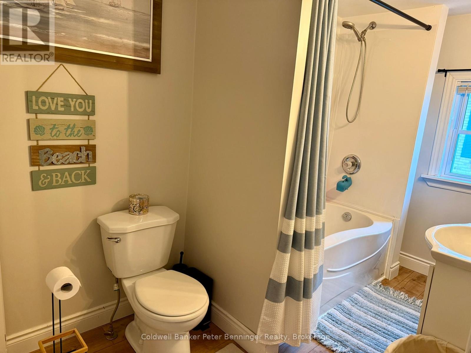 Photo 21 of 26 Yonge Street N, Brockton ON