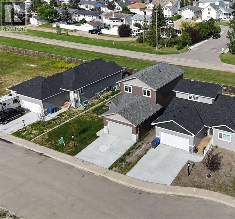 Photo 39 of 30 Clover Crescent, Beiseker AB