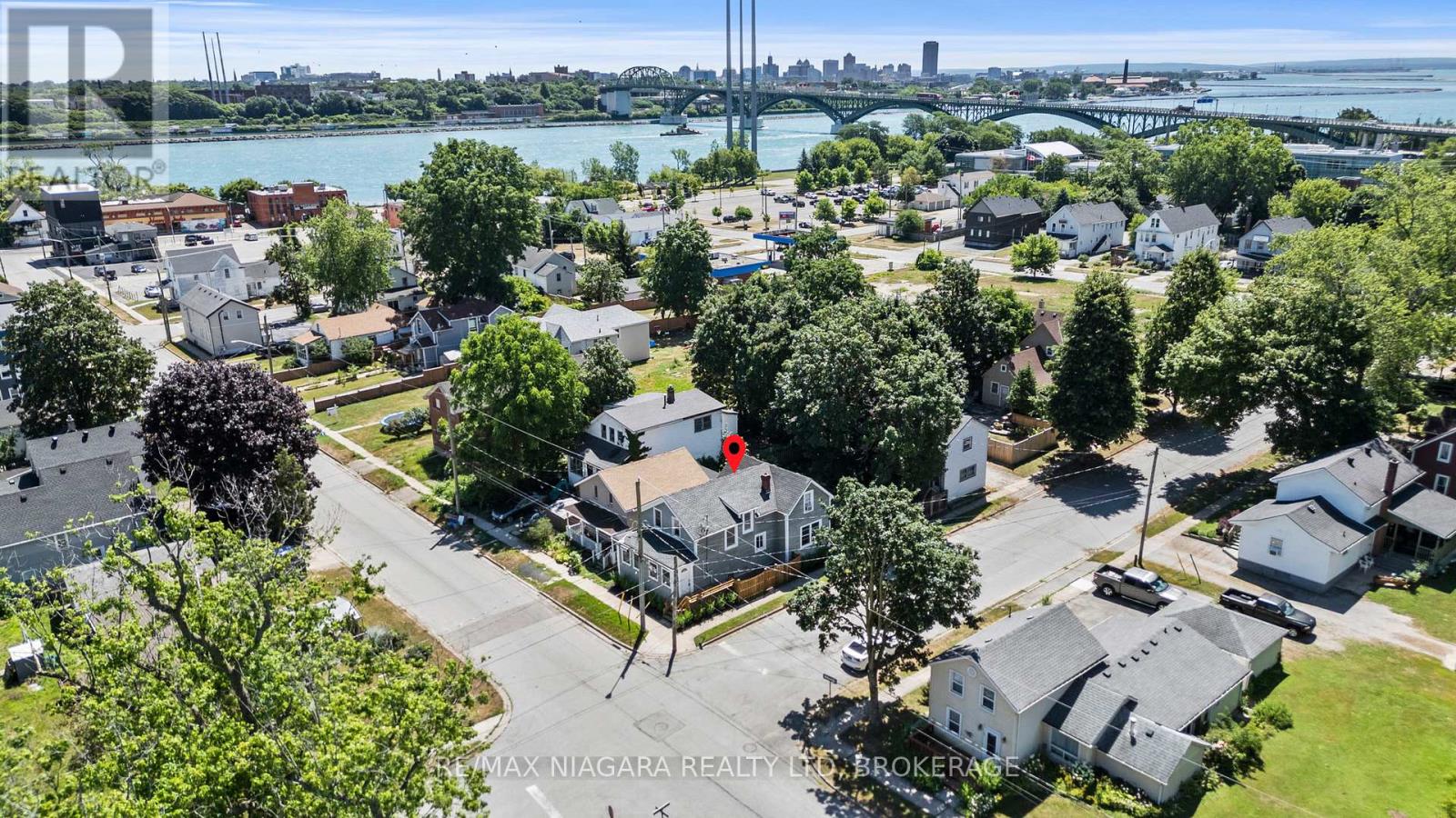 Photo 22 of 44 Forsythe Street, Fort Erie ON