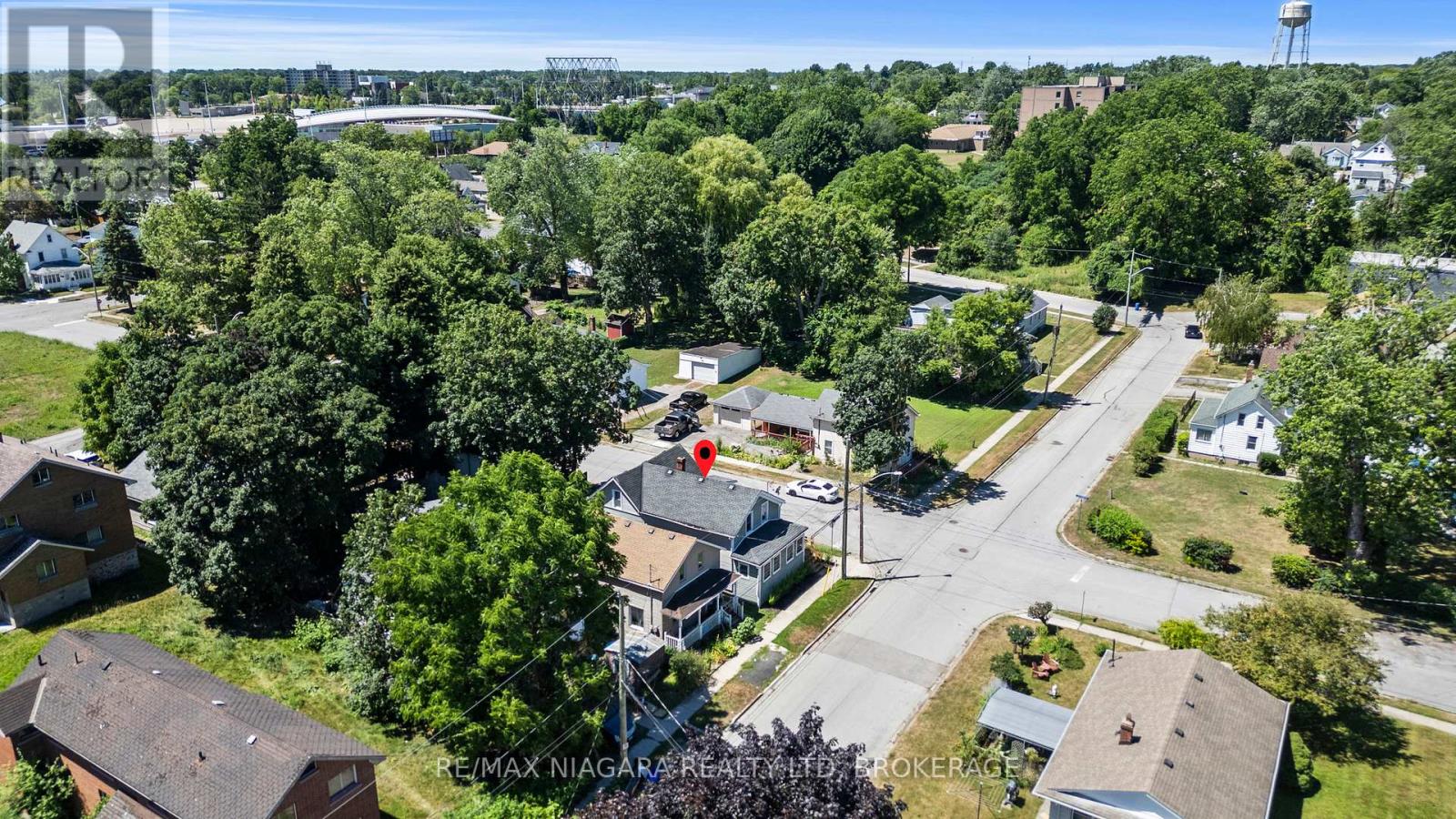 Photo 23 of 44 Forsythe Street, Fort Erie ON