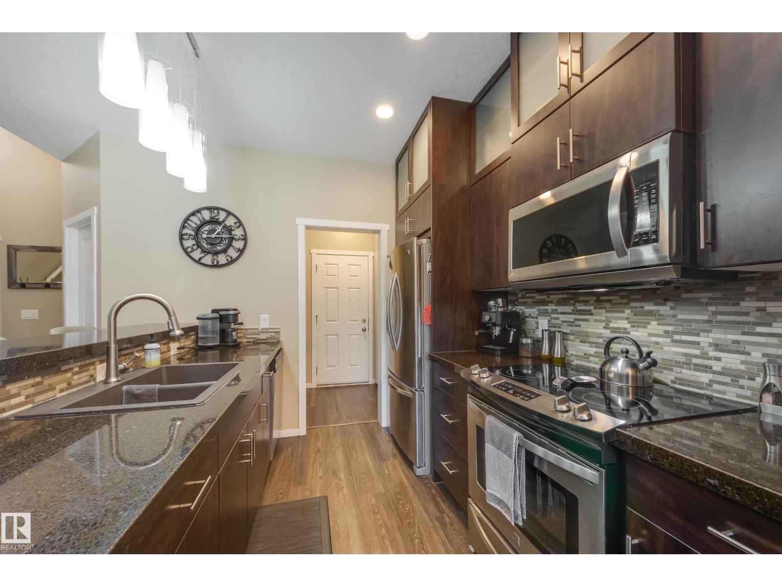 Photo 11 of 12915 205 St Nw, Edmonton AB
