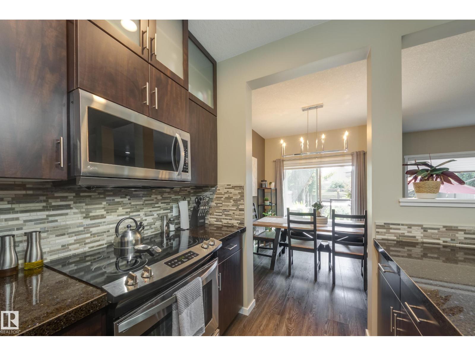 Photo 16 of 12915 205 St Nw, Edmonton AB