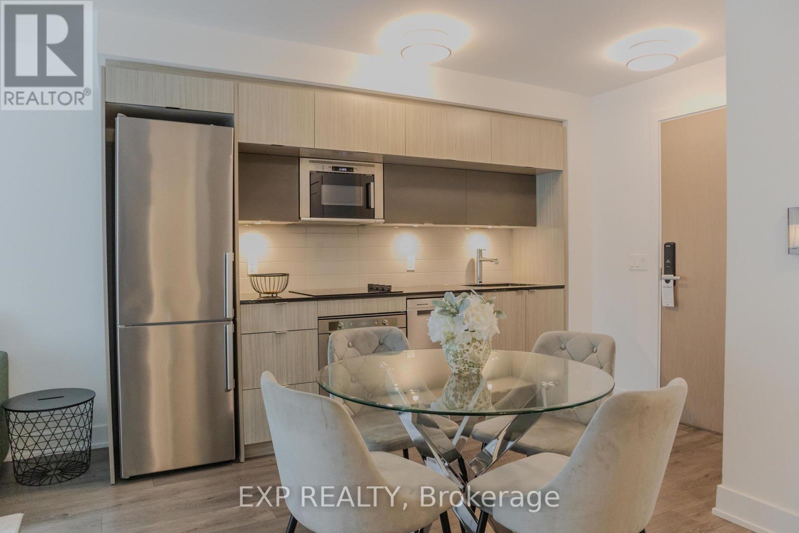 Photo 10 of 519 585 Bloor Street E, Toronto ON