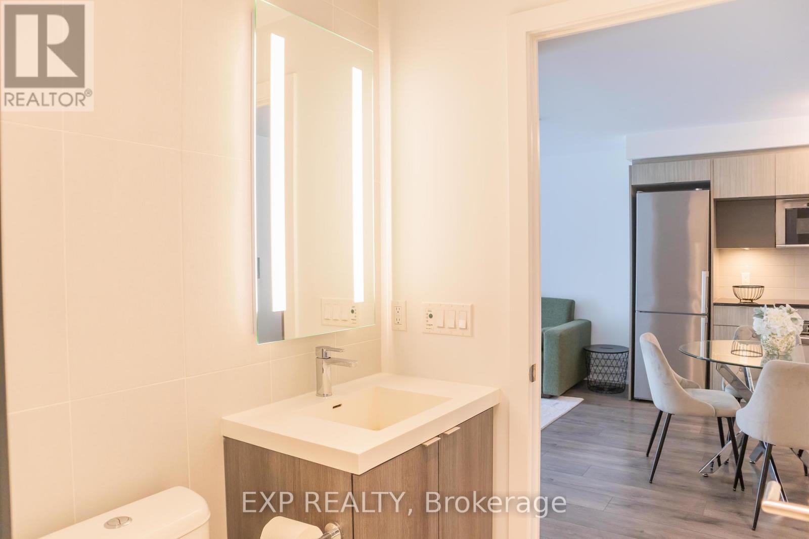 Photo 12 of 519 585 Bloor Street E, Toronto ON