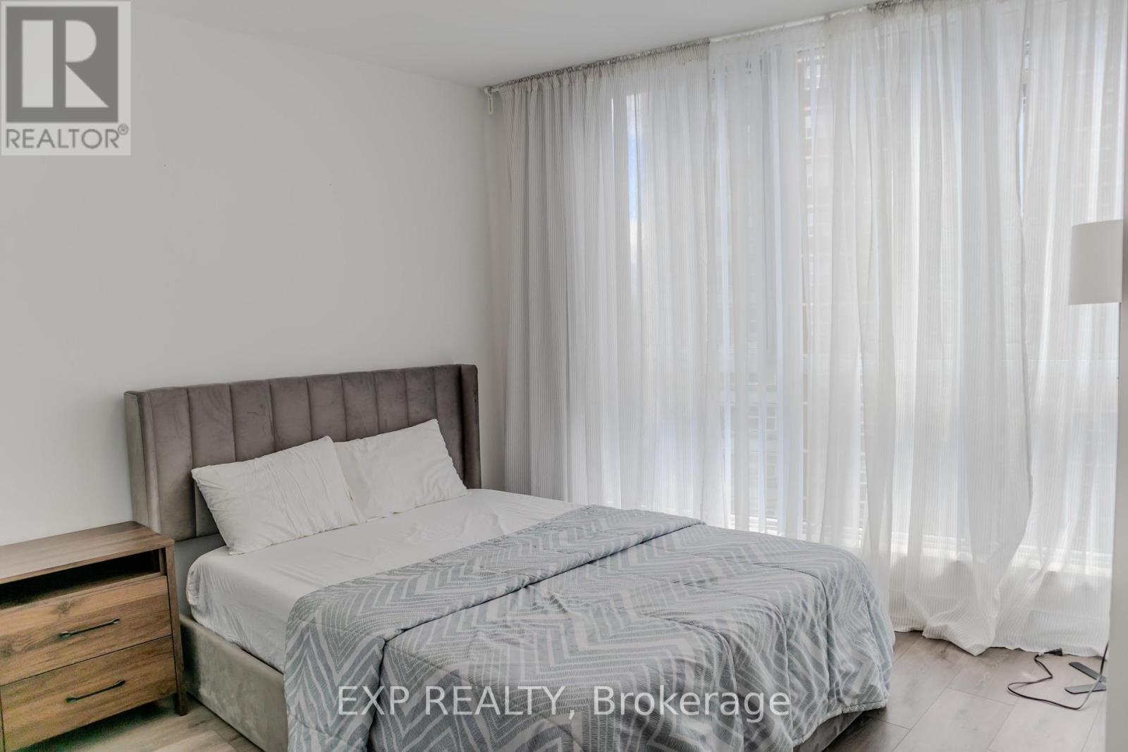 Photo 16 of 519 585 Bloor Street E, Toronto ON