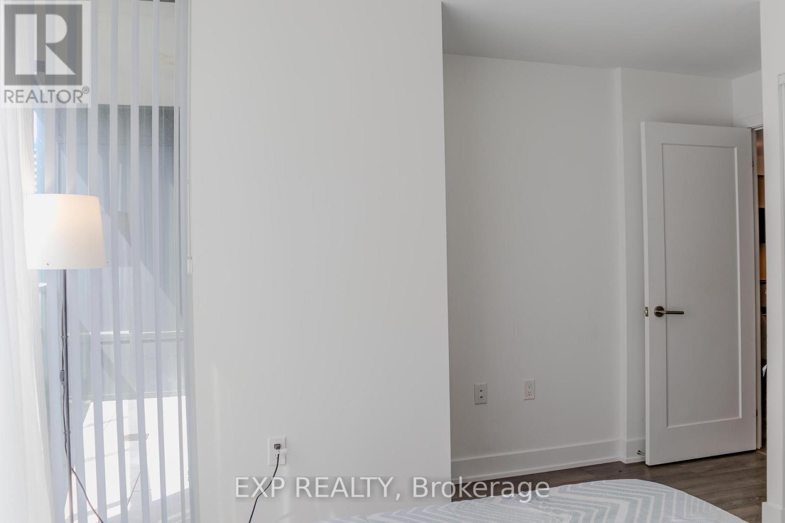 Photo 18 of 519 585 Bloor Street E, Toronto ON